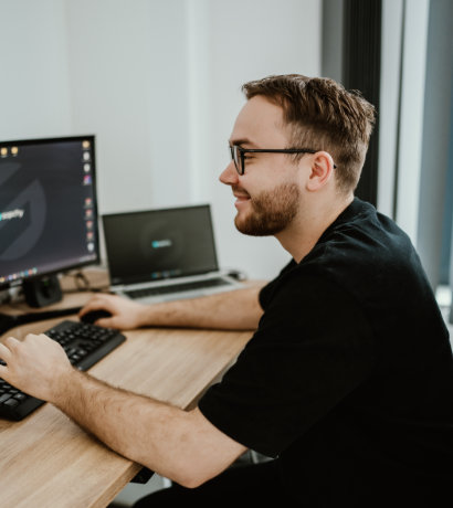 A Sopchy developer optimising web application performance